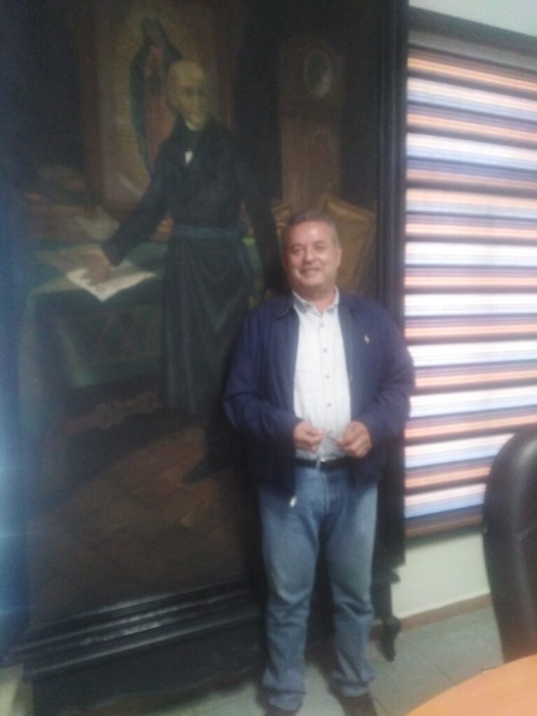 CULTIVO DE AGUACATE EN XALISCO TODO UN ÉXITO. HERIBERTO CASTAÑEDA