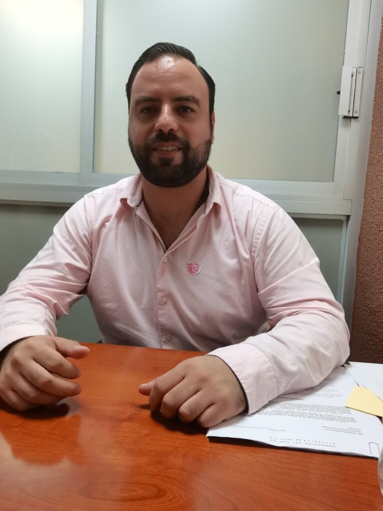 GERALDINE GOBIERNA A TEPIC, CON OCURRENCIAS Y CAPRICHITOS, DICE NACHO RIVAS