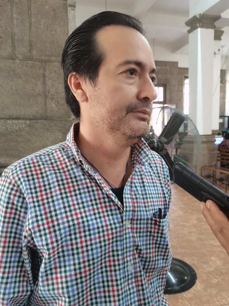 SAÚL PAREDES ASEGURA QUE SI HAY INCREMENTOS QUE GERALDINE SE EQUIVOCÓ