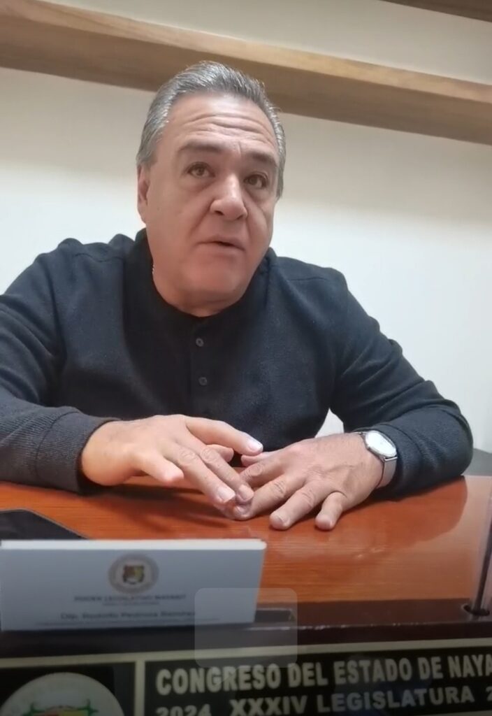 A GERALDINE PONCE LE INTERESA MÁS SOÑAR EN SER GOBERNADORA QUE RESOLVER LOS PROBLEMAS DE TEPIC. RODOLFO PEDROZA