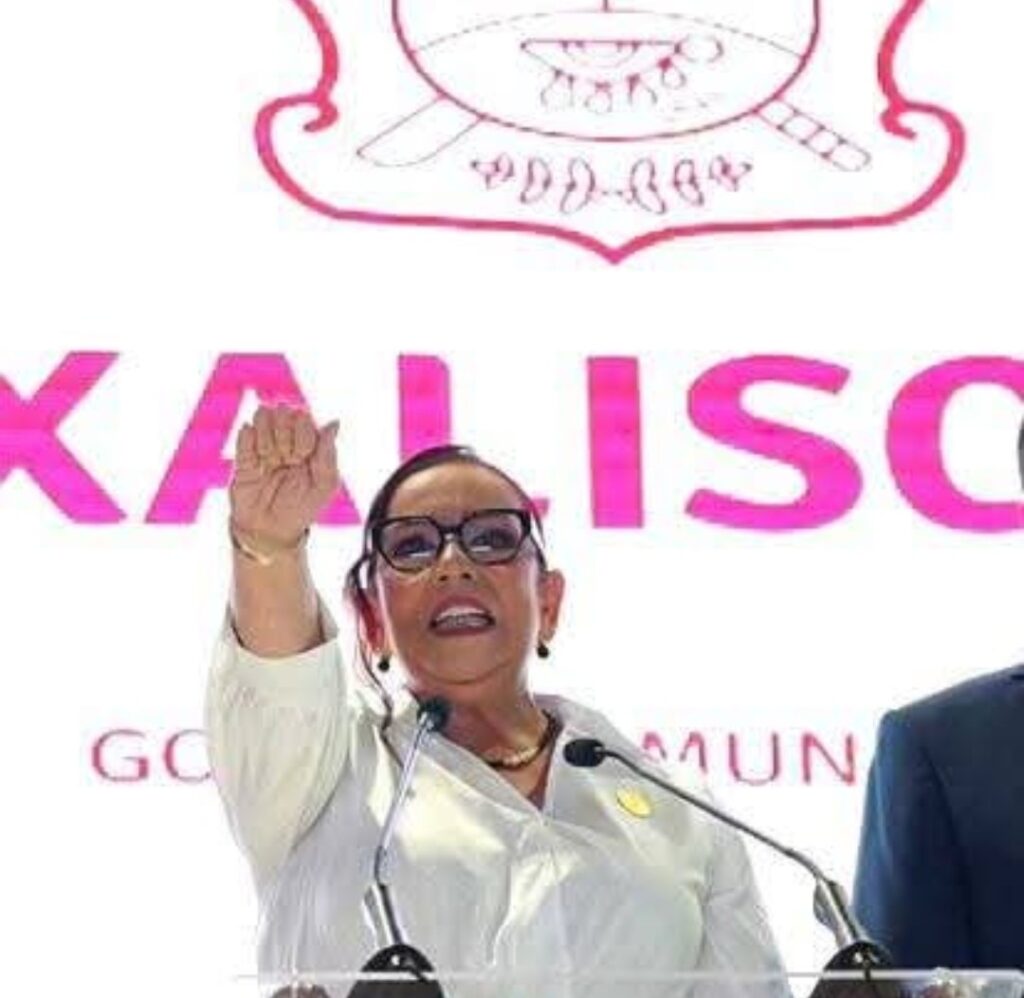 ALCALDESA DE XALISCO, MAICEA A SUS REGIDORES PARA QUE SE CALLEN