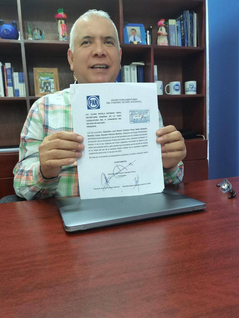 GERALDINE PONCE PADECE EL SÍNDROME DEL AVESTRUZ. RAMÓN CAMBERO