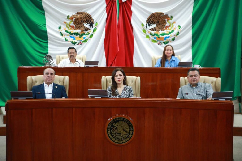 RECIBE CONGRESO INICIATIVA PARA MODERNIZAR LA SECRETARIA DE ECONOMÍA